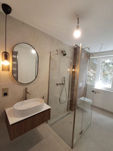 3 Zimmer ! Kernsaniert !  Hochparterre Wohnung inkl Balkon  ! Gebäude wird umfangreich saniert 🏡🌿